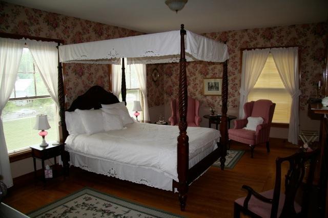 Governor'S House In Hyde Park Bed & Breakfast Exterior photo